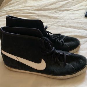 NIKE Blazers
